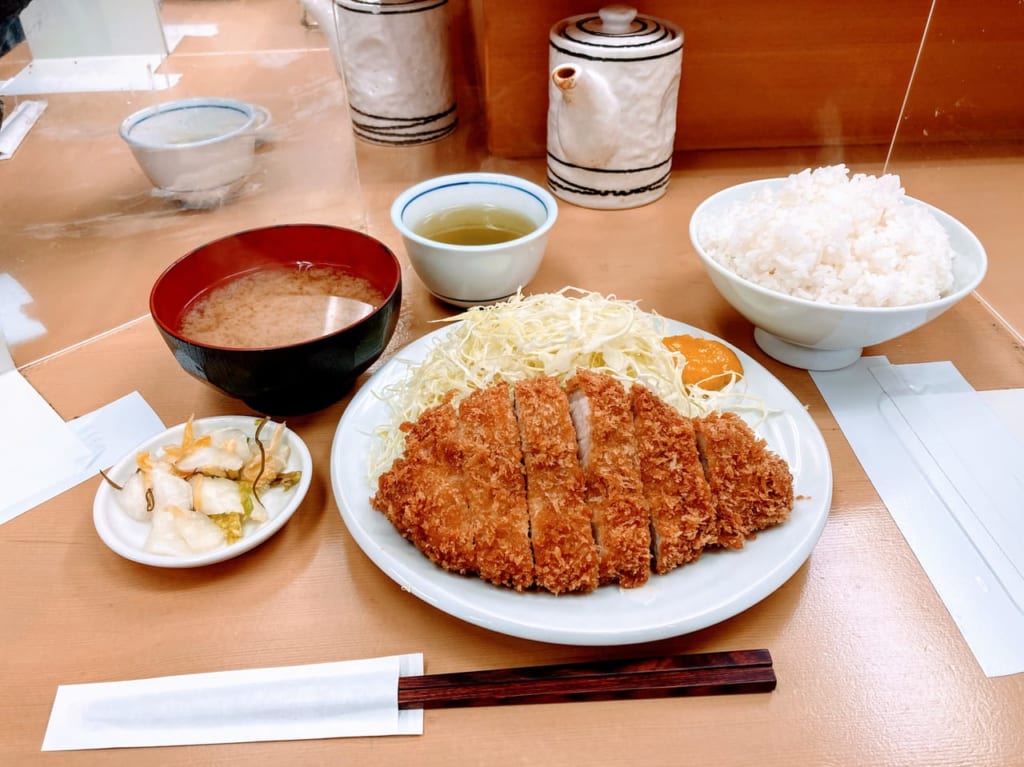 ロースかつ定食